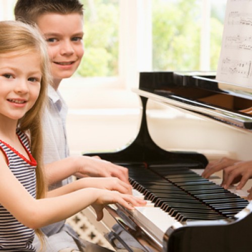 Những điều bạn nên làm trước lúc cho trẻ học piano